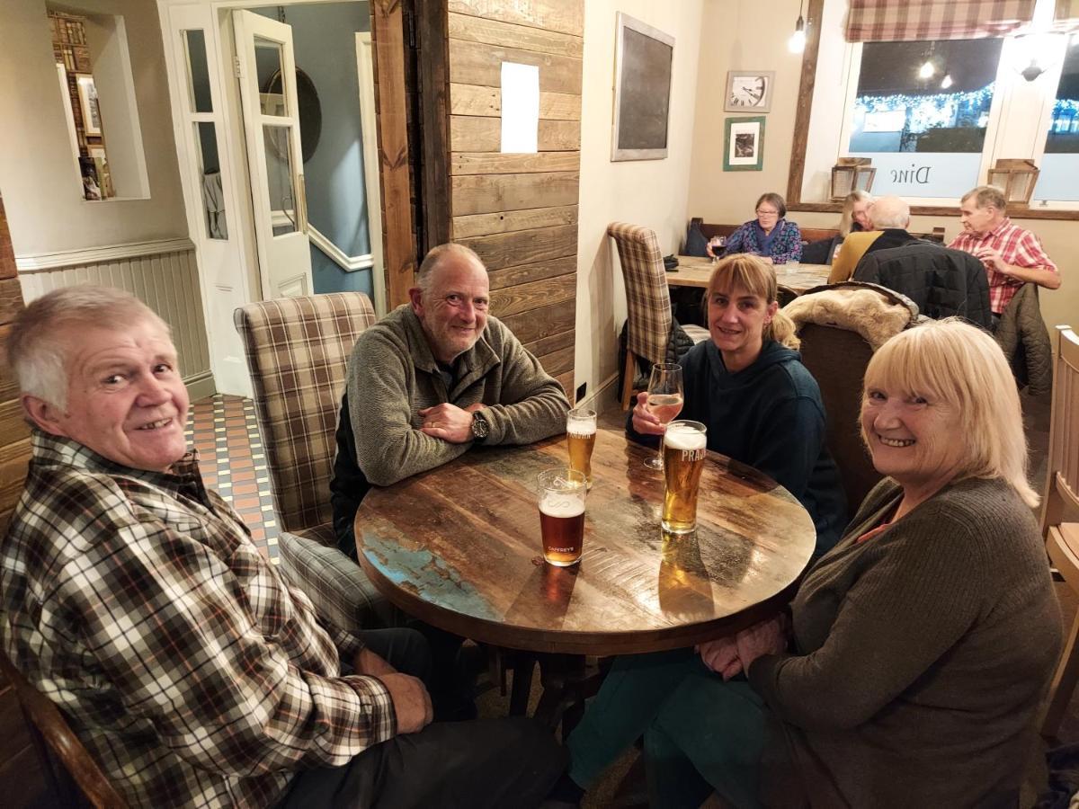 Trawden Arms Community Owned Pub 호텔 Winewall 외부 사진