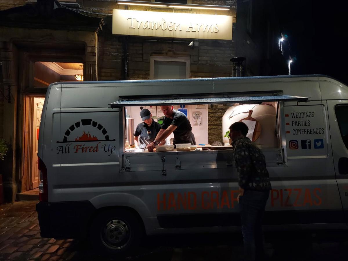 Trawden Arms Community Owned Pub 호텔 Winewall 외부 사진