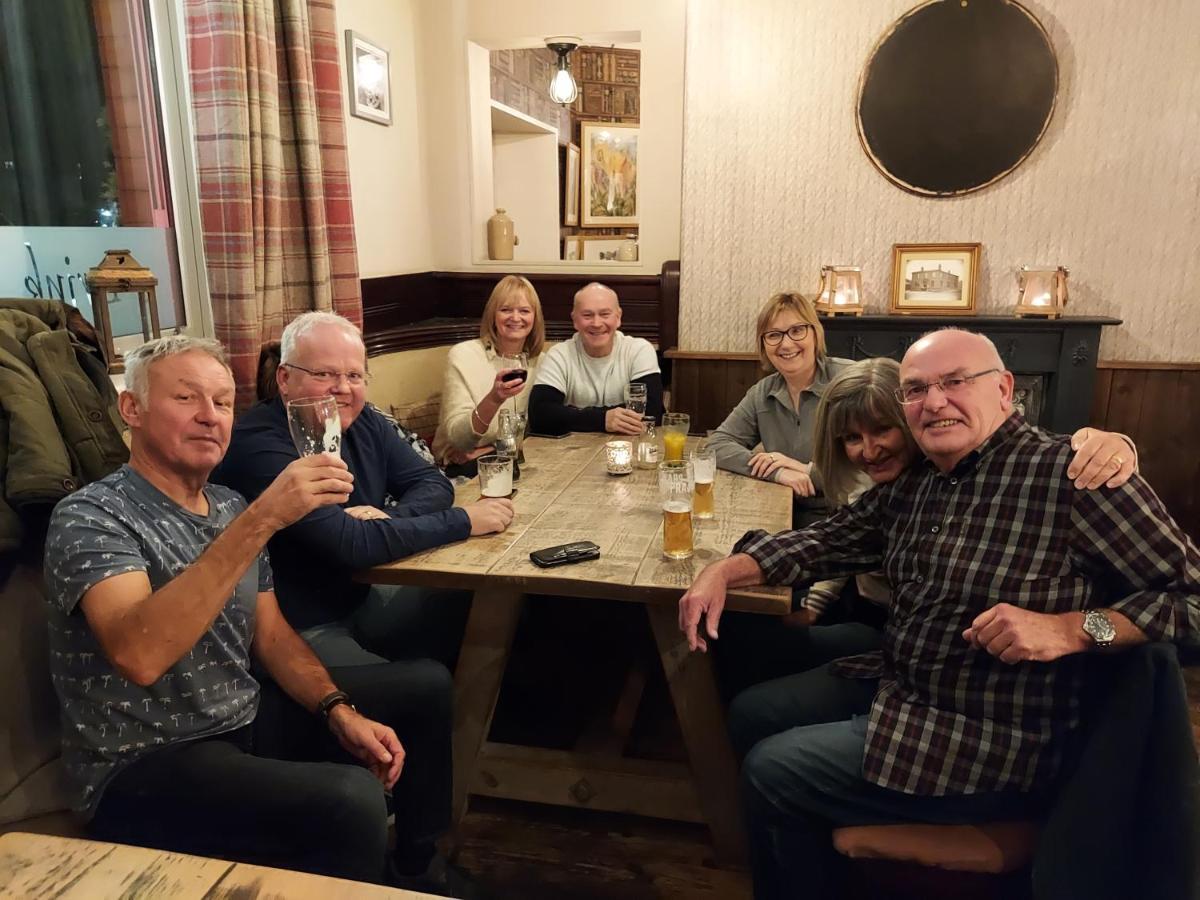 Trawden Arms Community Owned Pub 호텔 Winewall 외부 사진